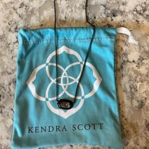 Authentic Kendra Scott pendant necklace Elisa